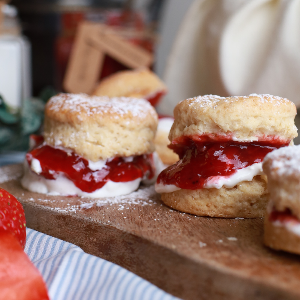 English Scones With Clotted Cream