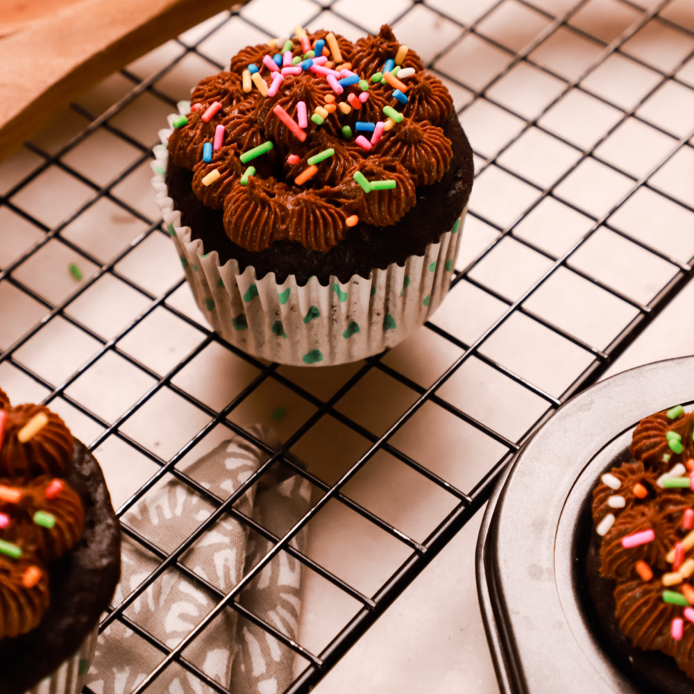 Chocolate Cupcakes With Buttercream Frosting